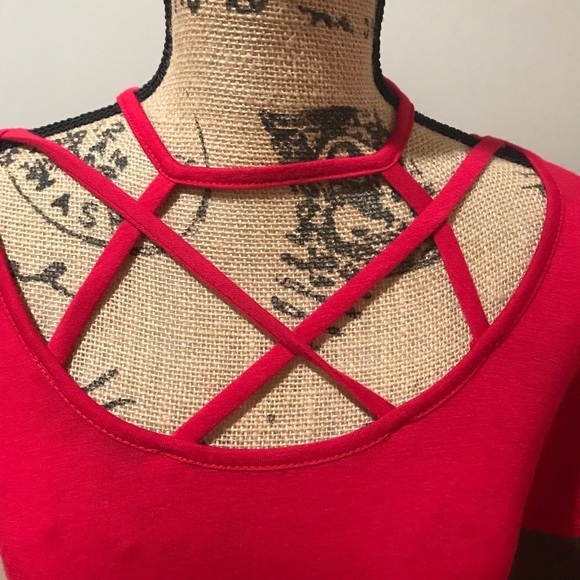 🌷WEST COAST LOVE Top - Picture 4 of 7